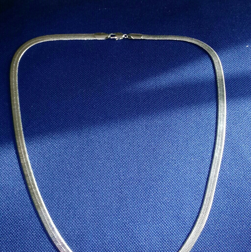 White Gold Herringbone Necklace